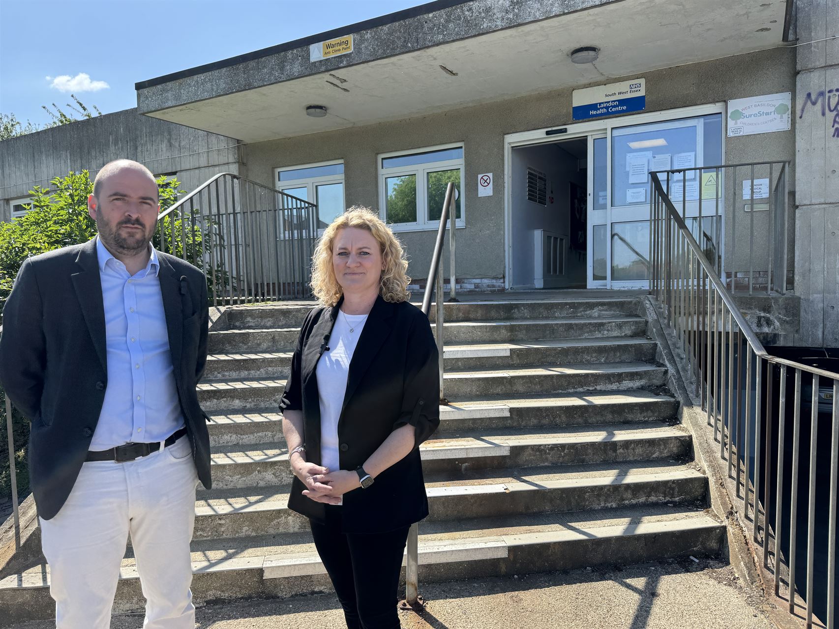 MP Visit to Laindon Health Centre Digital Hub